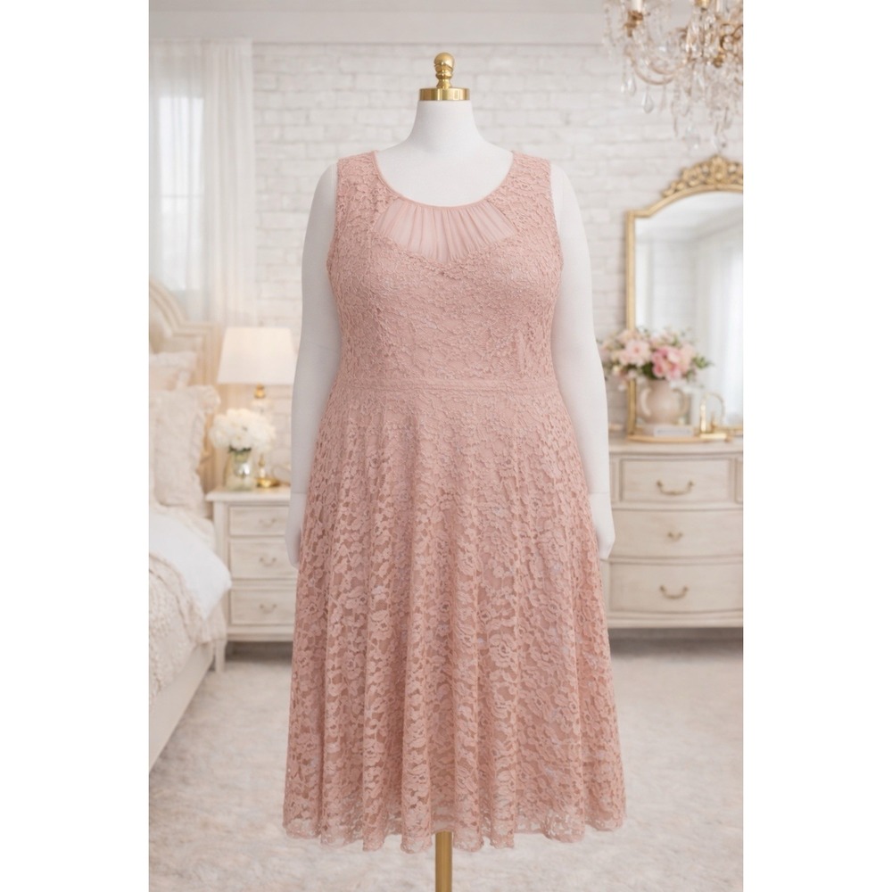 Torrid‎ Pink Special Occasion Dress Lace Overlay Silver Metallic Shimmer Size 16